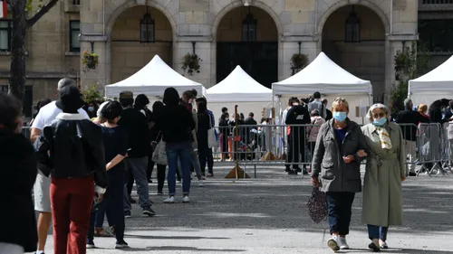 Bordeaux : deux nouvelles tentes pour se faire dépister
